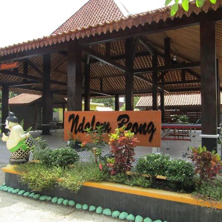 Penginapan Wardi Syariah Borobudur By Ndalem Beong Magelang Eksteriør billede